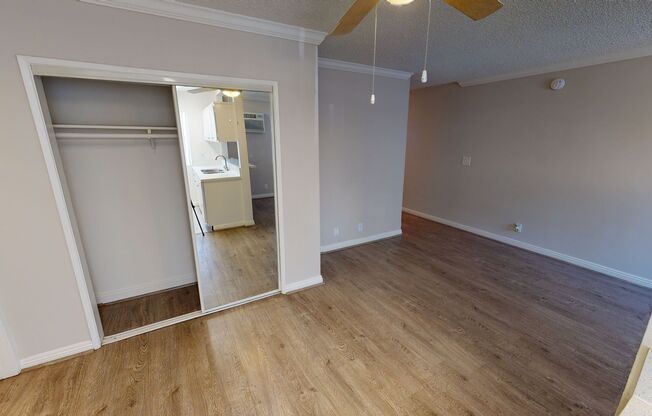 1 bed, 1 bath, 725 sqft, $1,825, Unit 115