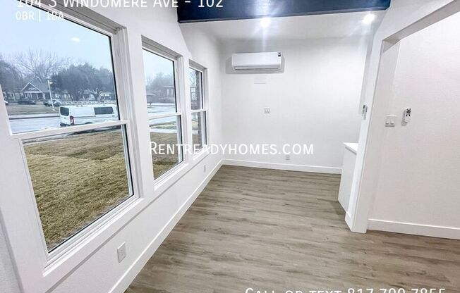 104 S WINDOMERE AVE