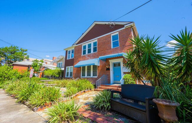 831-833 Cedar St