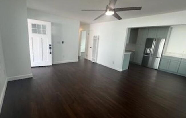 Imperial Beach - Newly Renovated Bungalow
