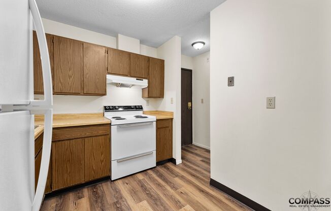 2 beds, 2 baths, 943 sqft, $1,145, Unit 2214-109