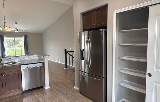Beautiful stucco 4 bed rancher on premium fully landscaped lot
