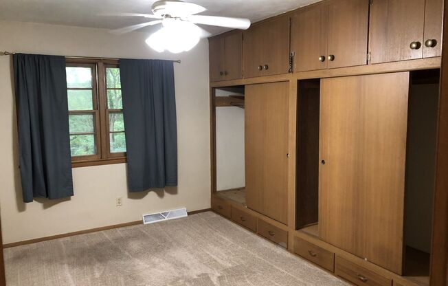 1 bed, 1 bath, $720