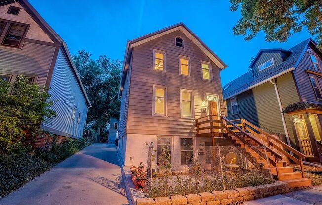 1757 N FRANKLIN PL