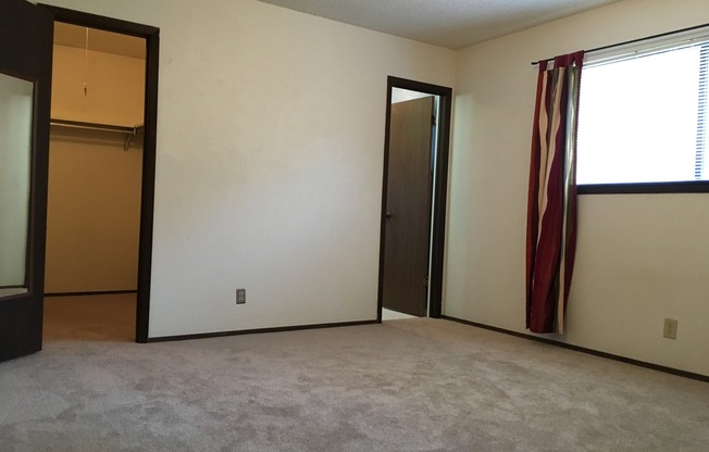 3 beds, 2 baths, $1,895