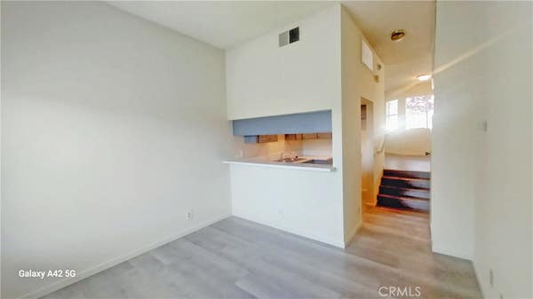 4904 ITHACA AVE