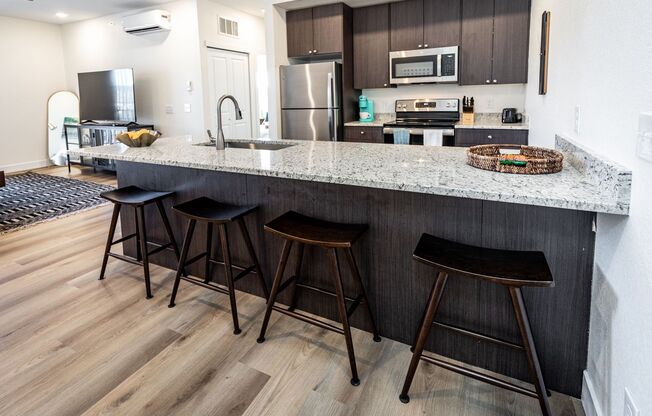 2 beds, 2 baths, 855 sqft, $1,795, Unit 5661 #203 Silverstone