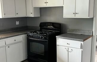 3 beds, 1 bath, $2,400