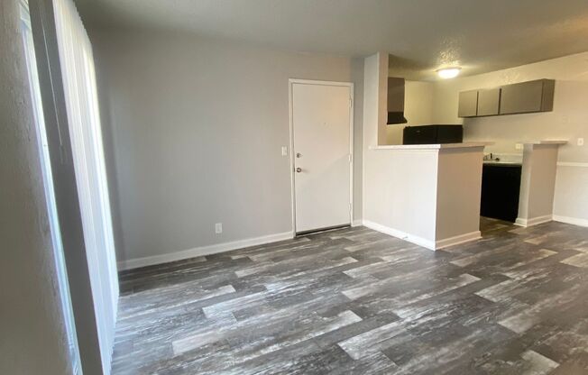 1 bed, 1 bath, 700 sqft, $845, Unit 12J