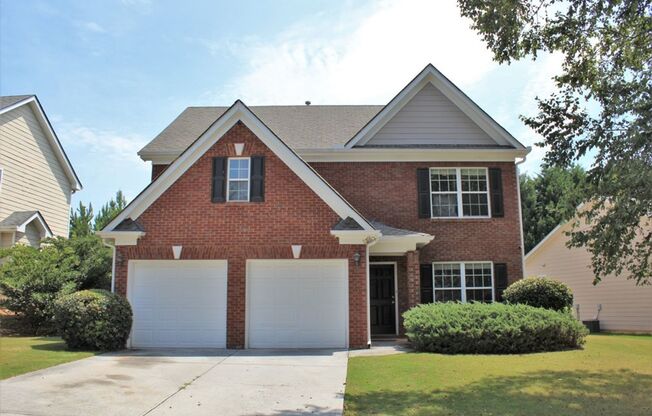 Big, Bright & Beautiful! 4 Bedroom / 2.5 Bathroom Home in Loganville!