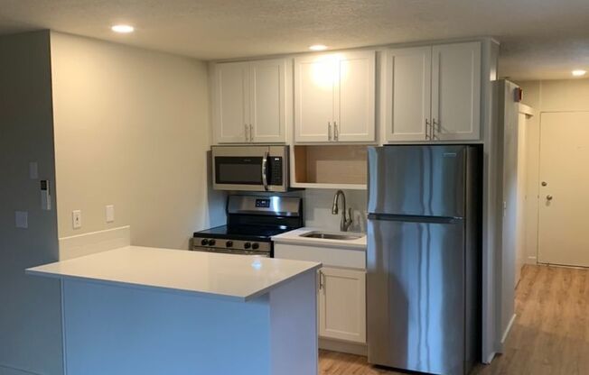 1 bed, 1 bath, 500 sqft, $1,500, Unit APT. F (22)