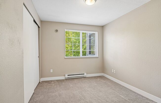 2 beds, 1 bath, 880 sqft, $1,650, Unit 4-304
