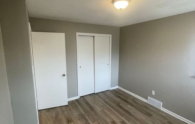 4047 N 84th Street (Duplex)