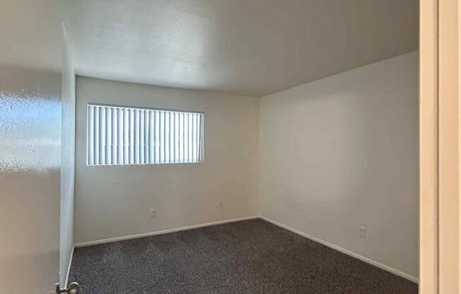 2 beds, 1 bath, 761 sqft, $1,150, Unit 208