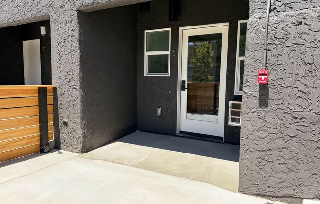 Studio, 1 bath, 285 sqft, $2,595, Unit 15