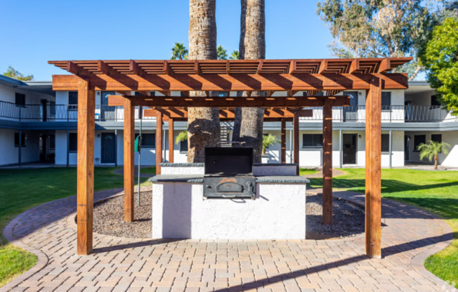 2 beds, 2 baths, 966 sqft, $1,395, Unit 206L