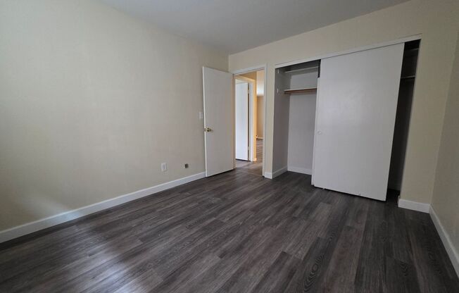 2 beds, 1 bath, $1,425, Unit 112