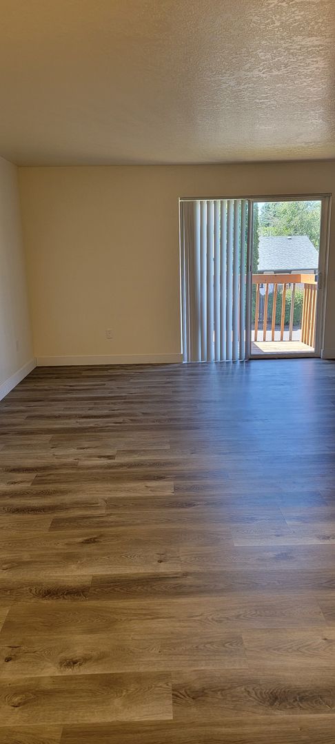 #369 BRITTANY CROSSING APTS