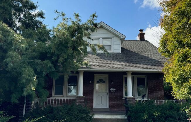 Lansdale Renovated 4 Bedroom Cape with off street parking. $2,900/month