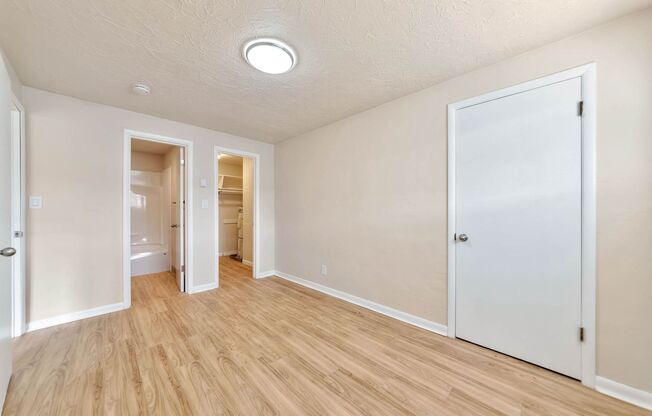 2 beds, 1.5 baths, $1,295, Unit 158