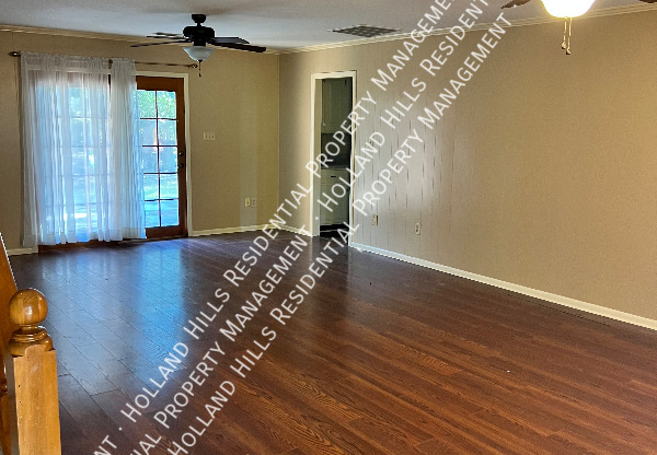 108 SHADOW LN