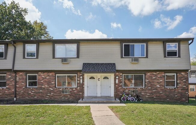 1 bed, 1 bath, 700 sqft, $1,350, Unit G2