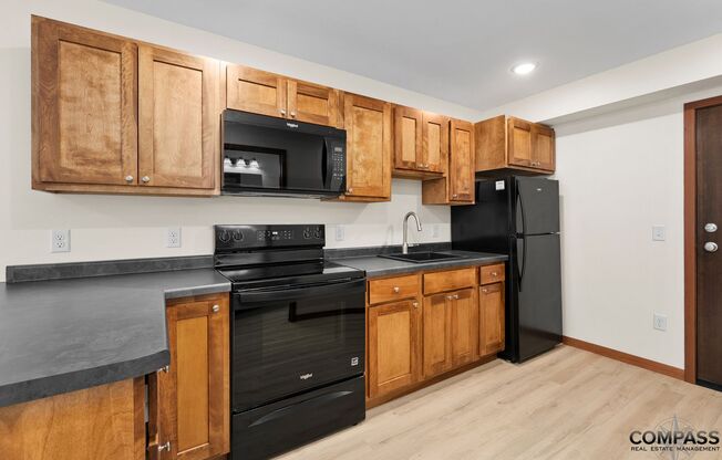 Studio, 1 bath, $995, Unit 232
