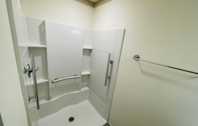1 bed, 1 bath, $1,449, Unit Unit 121
