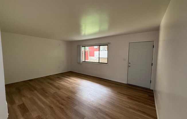 Convenient Lower South Hill Apartment Community!