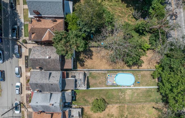 Stunning 3 bedroom home in Pittsburgh available September 15th!