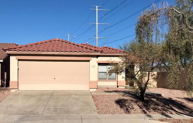 Spacious 3-bedroom plus den in North Phoenix