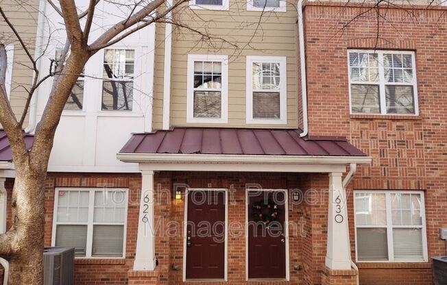 626 RAYA CT