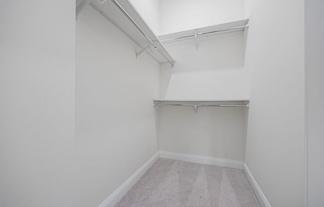 1 bed, 1 bath, 605 sqft, $1,390, Unit 405