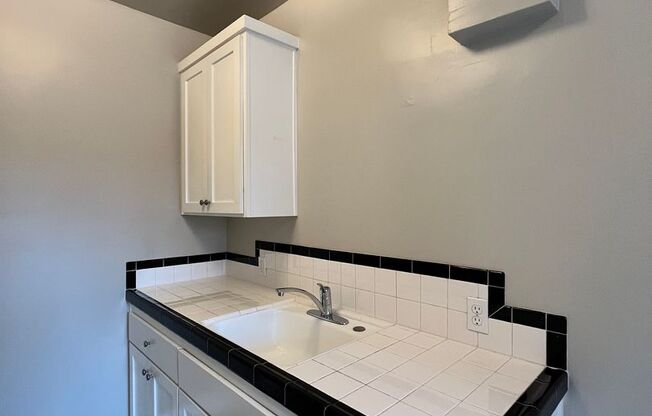 1 bed, 1 bath, $1,595, Unit 108