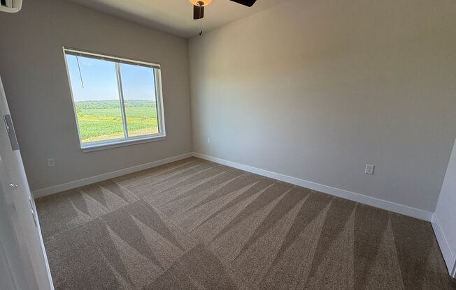 3 beds, 2 baths, 1,024 sqft, $2,295, Unit 5117-101