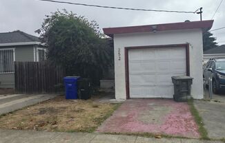 Beautifully Updated 2-Bedroom Home in Richmond, CA