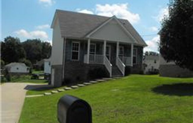 924 Roedeer Dr.