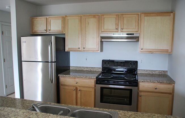 2 beds, 1 bath, 927 sqft, $1,950, Unit 535