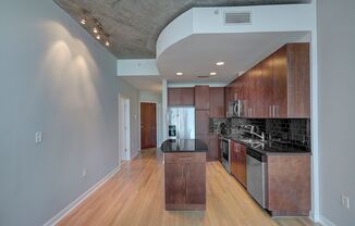 1 bed, 1 bath, $1,700