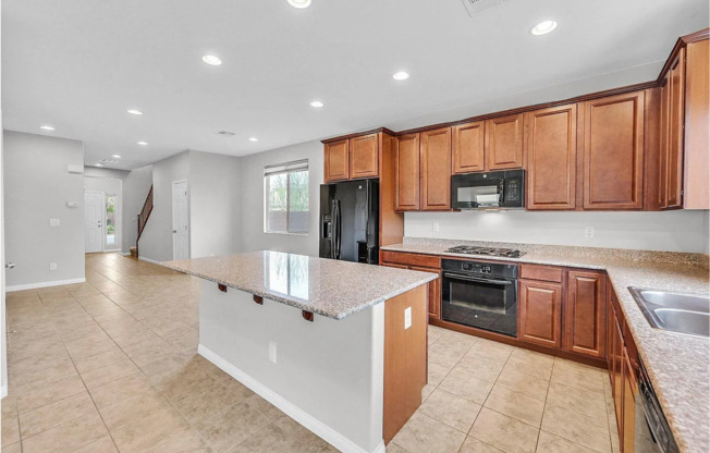 Cozy 2-Story Home with 4 Bedrooms 3 Bathrooms!
