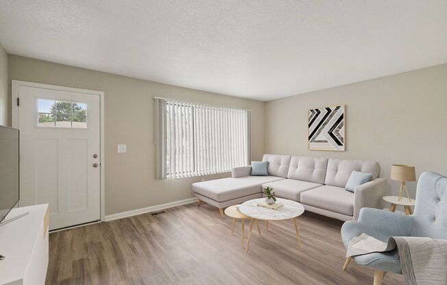 2 beds, 1.5 baths, 950 sqft, $1,590, Unit F106