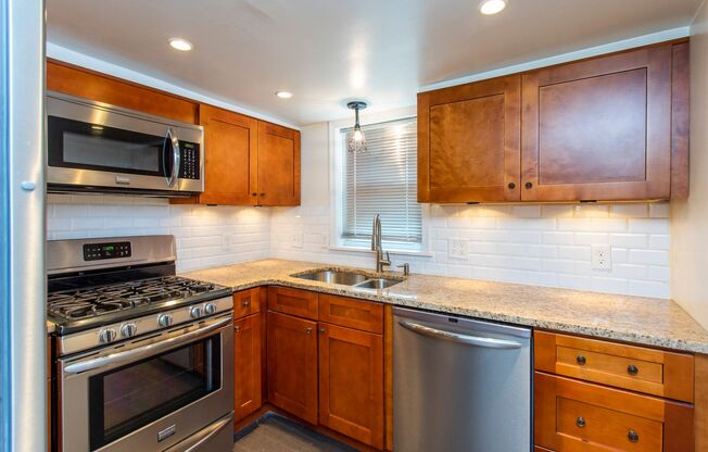 FISHTOWN | 2 bed/1 bath