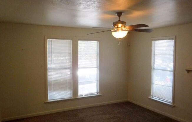 218 Broadmoor