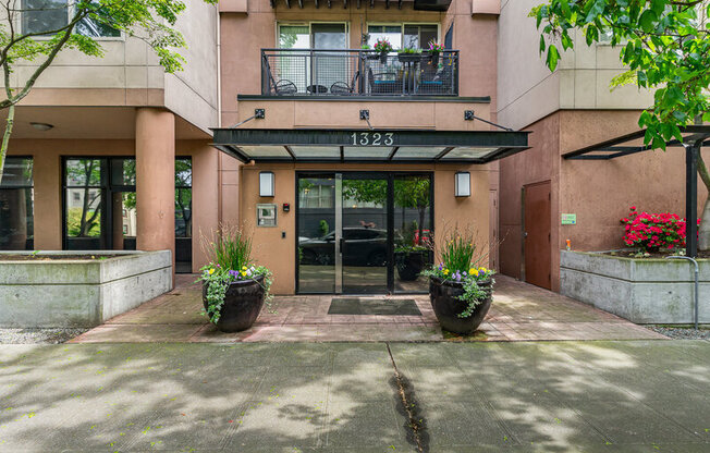 1323 Boren Ave #412 - 1323Seattle