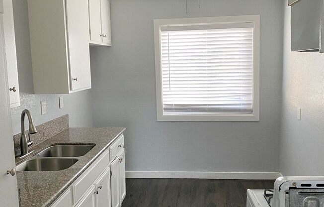 Beautifully remodeled 2 bedroom 1 bath in the heart of Norwalk! Won’t last!