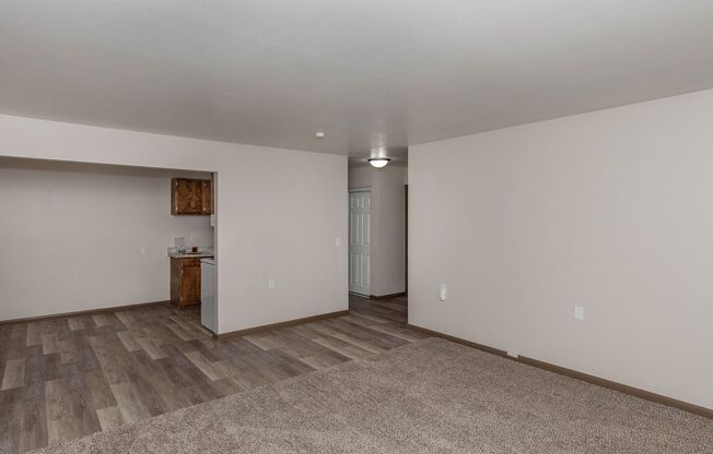1 bed, 1 bath, 650 sqft, $725, Unit 3535 N Main Street Apt C-3