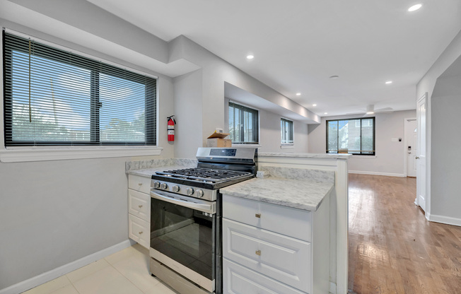 41 TUCKERMAN ST NW