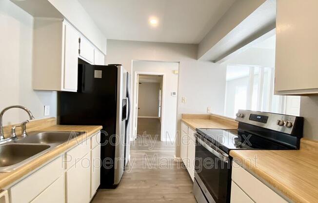 3809 TAMARRON LN