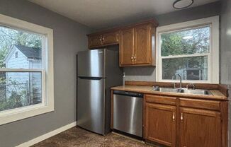 3 beds, 1 bath, $1,349