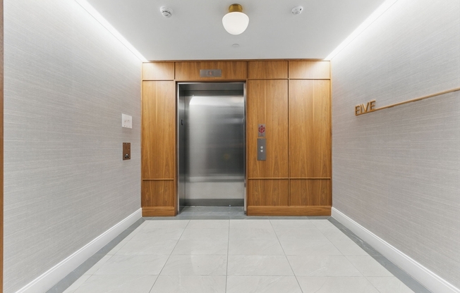 2 beds, 2 baths, 946 sqft, $4,500, Unit 524